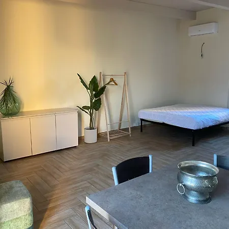 Carmen House2