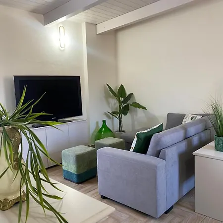 Carmen House2